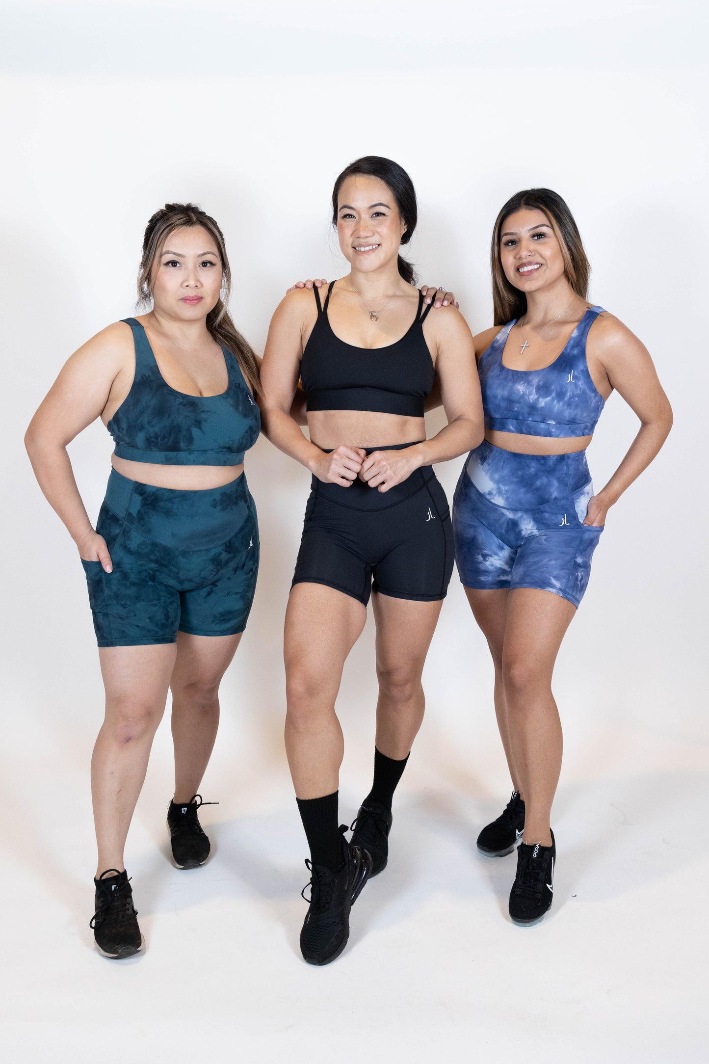 Complete Shorts w/ Pockets : Midnight